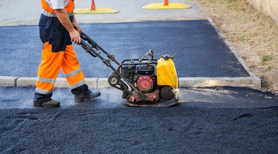 Professional gutter cleaning in Clinton, MN